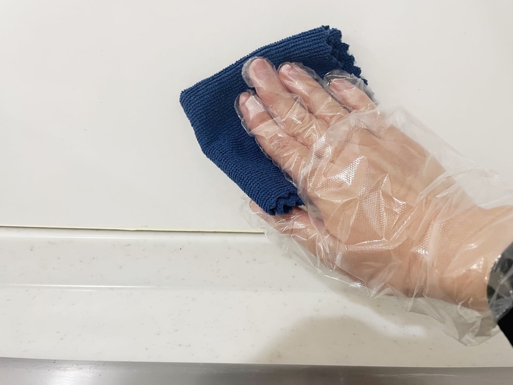 仕上げに乾拭きする