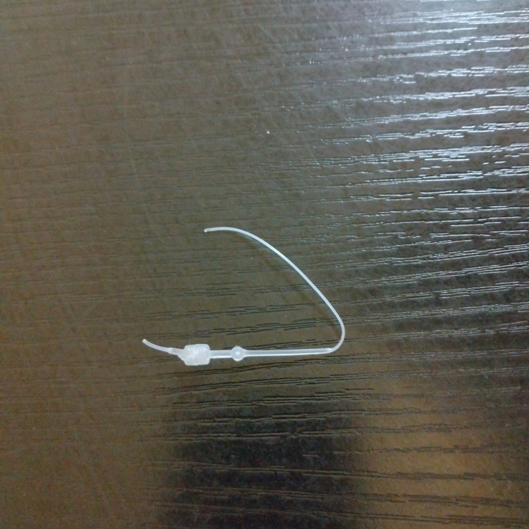 プラスチックの紐