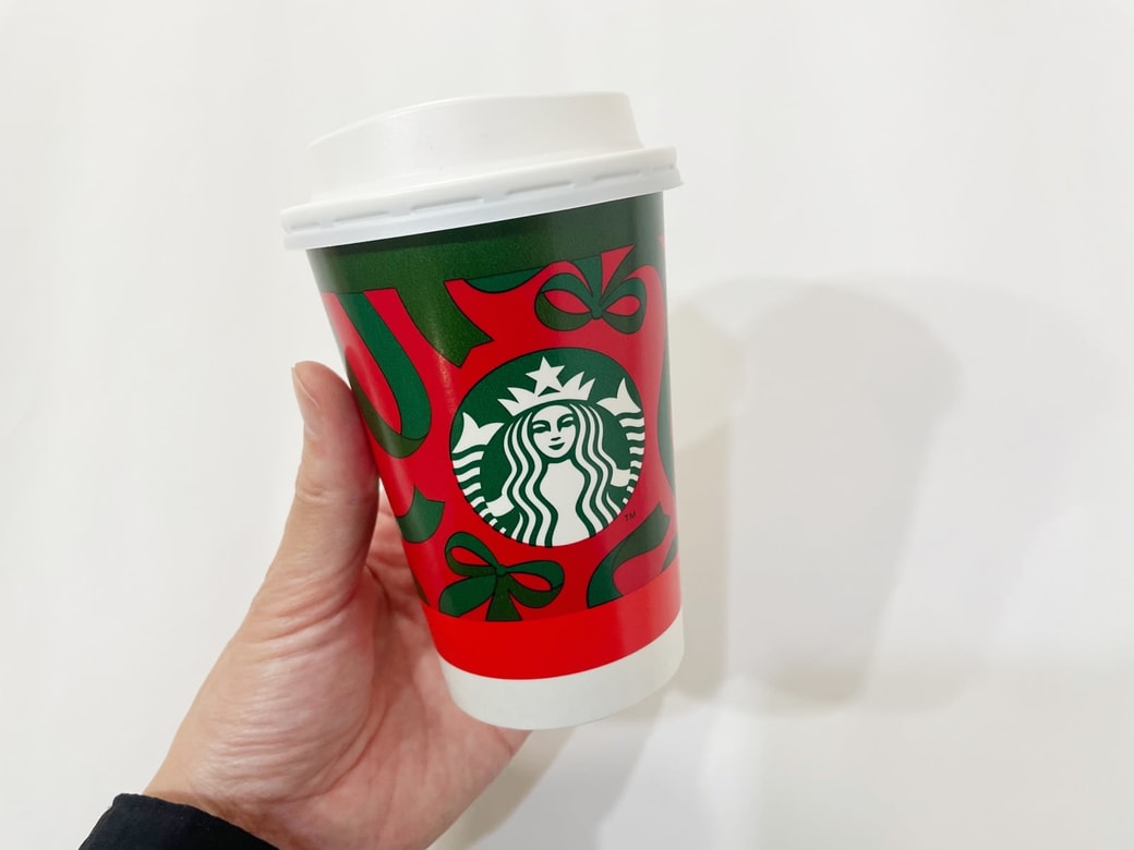 おしゃれなデザインで捨てるのがもったない「スタバのカップ」