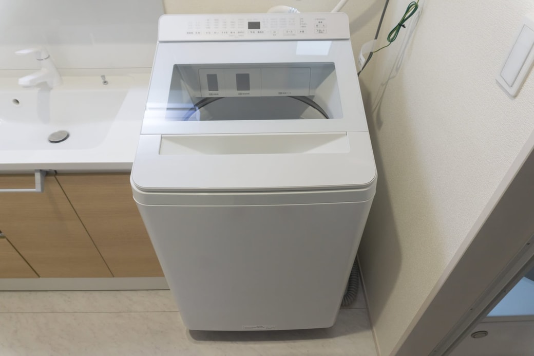 ふたが閉まった洗濯機