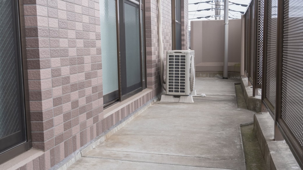 冬に向いていない大掃除スポット①ベランダ