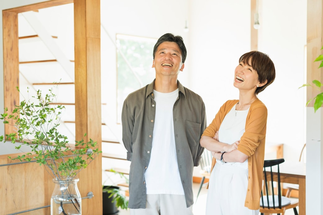 笑顔の夫婦