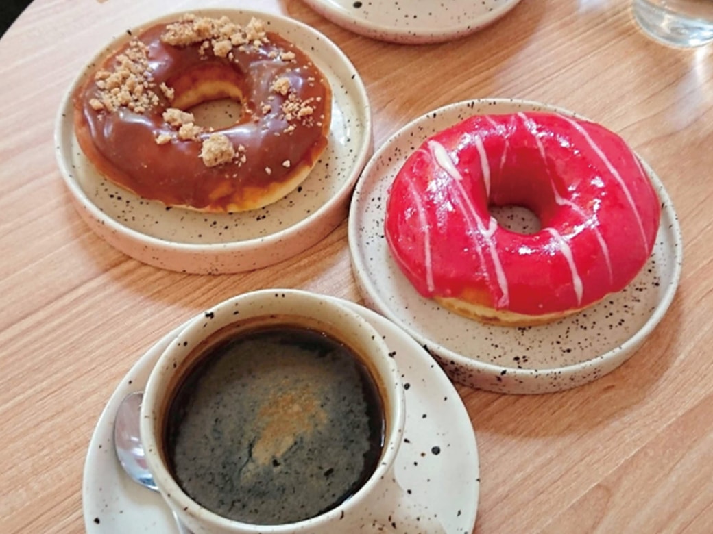 インドネシアのTARABELLE DONUTSというドーナツ店