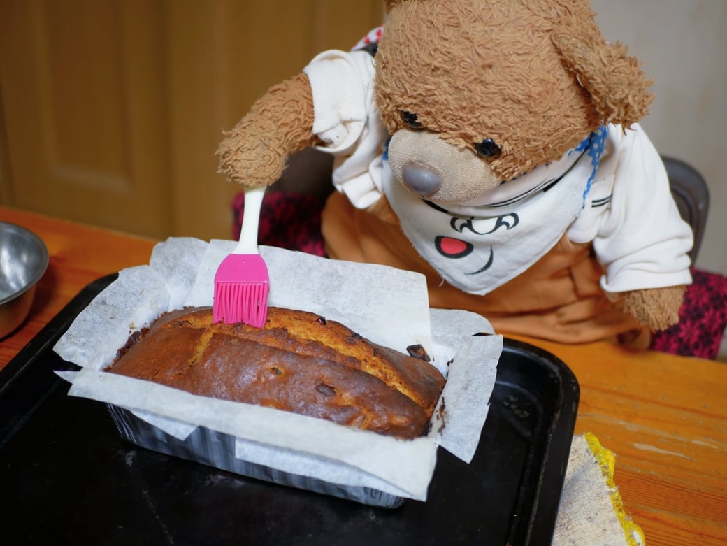 溶かしバターを塗る