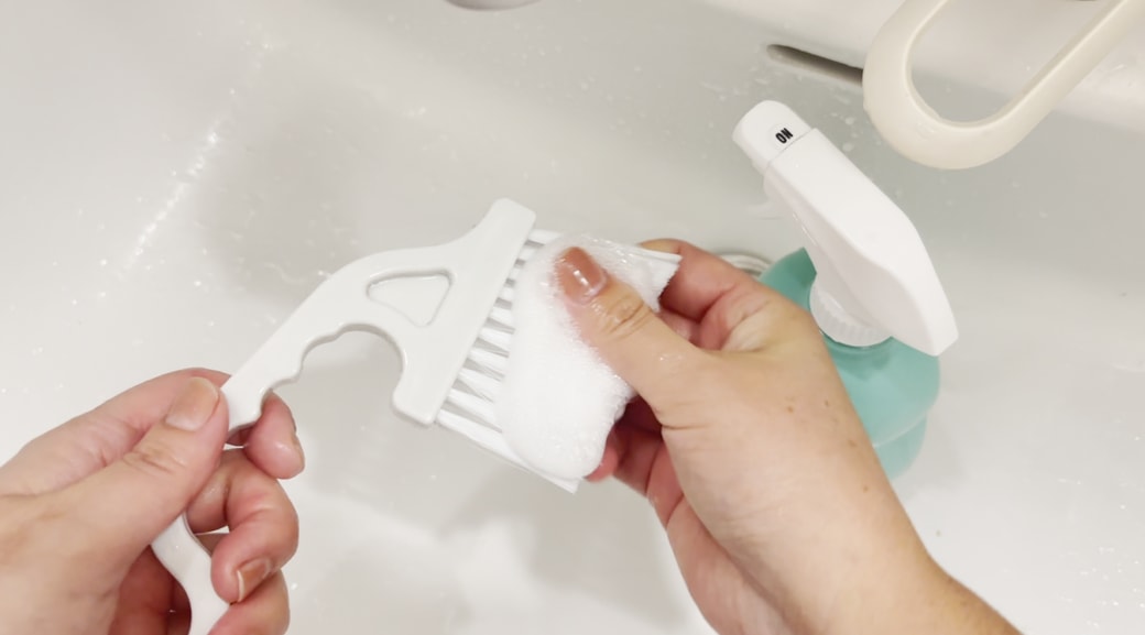 ウタマロクリーナーで洗う