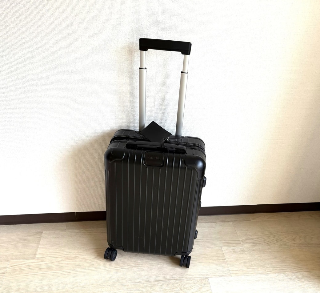 スーツケース