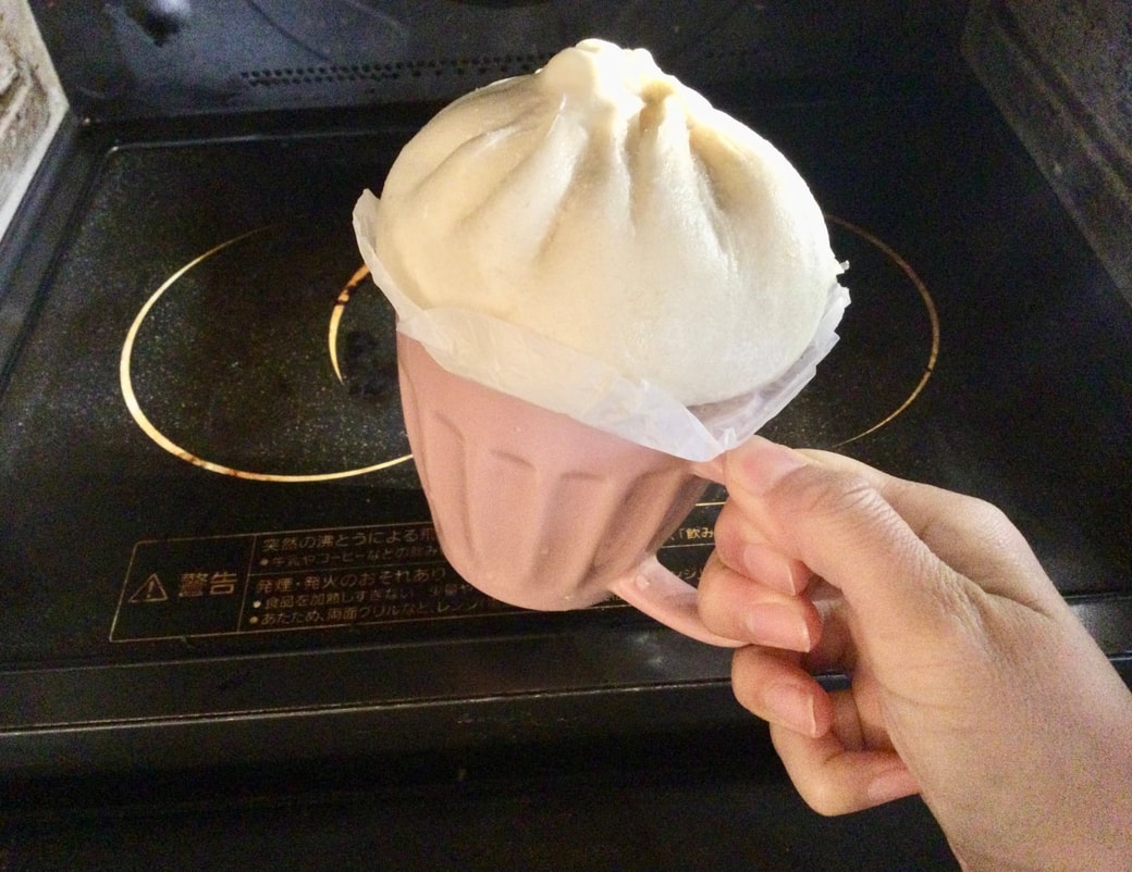 肉まんを加熱する