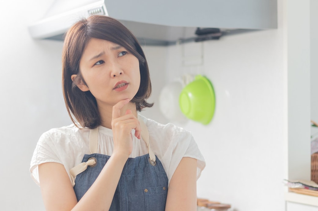 家事負担に悩む女性