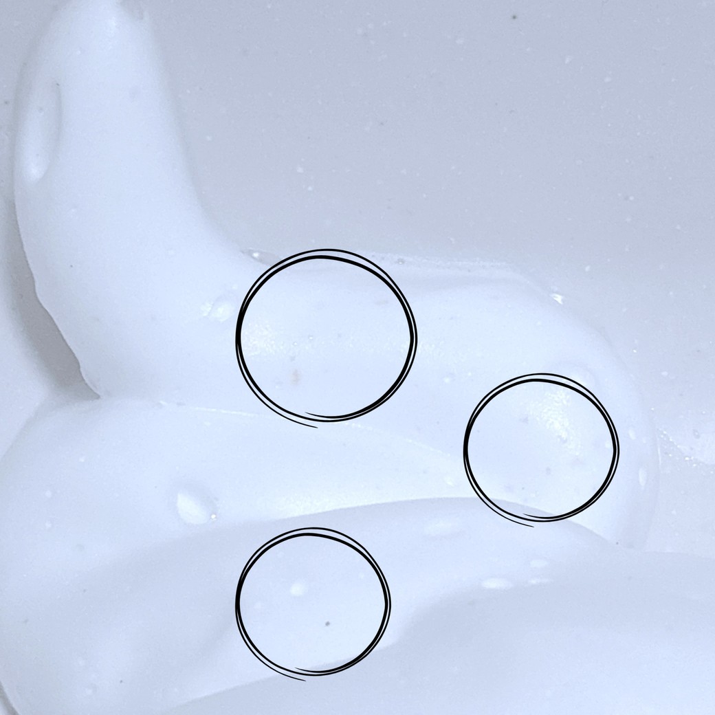 泡に混ざった汚れ