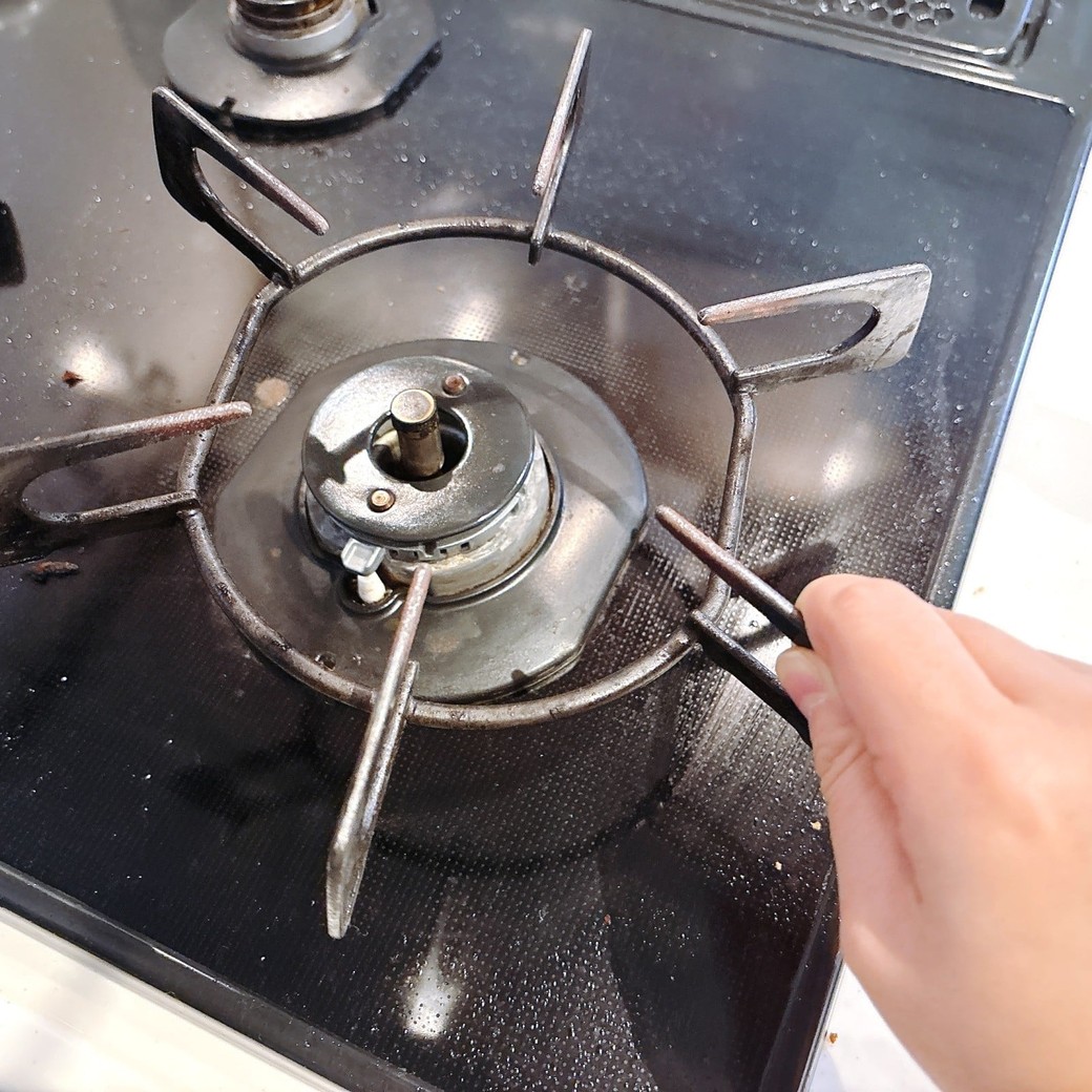 五徳を外しておく