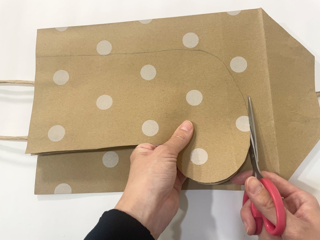 ハサミで切り取る