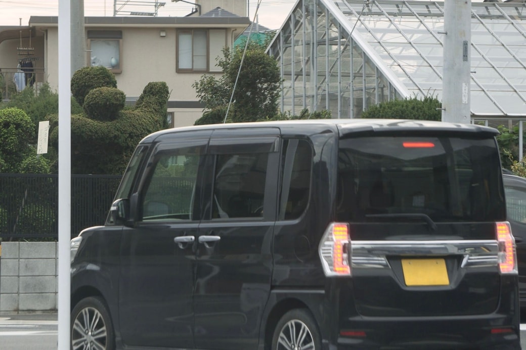 車両は「一時停止」が必須