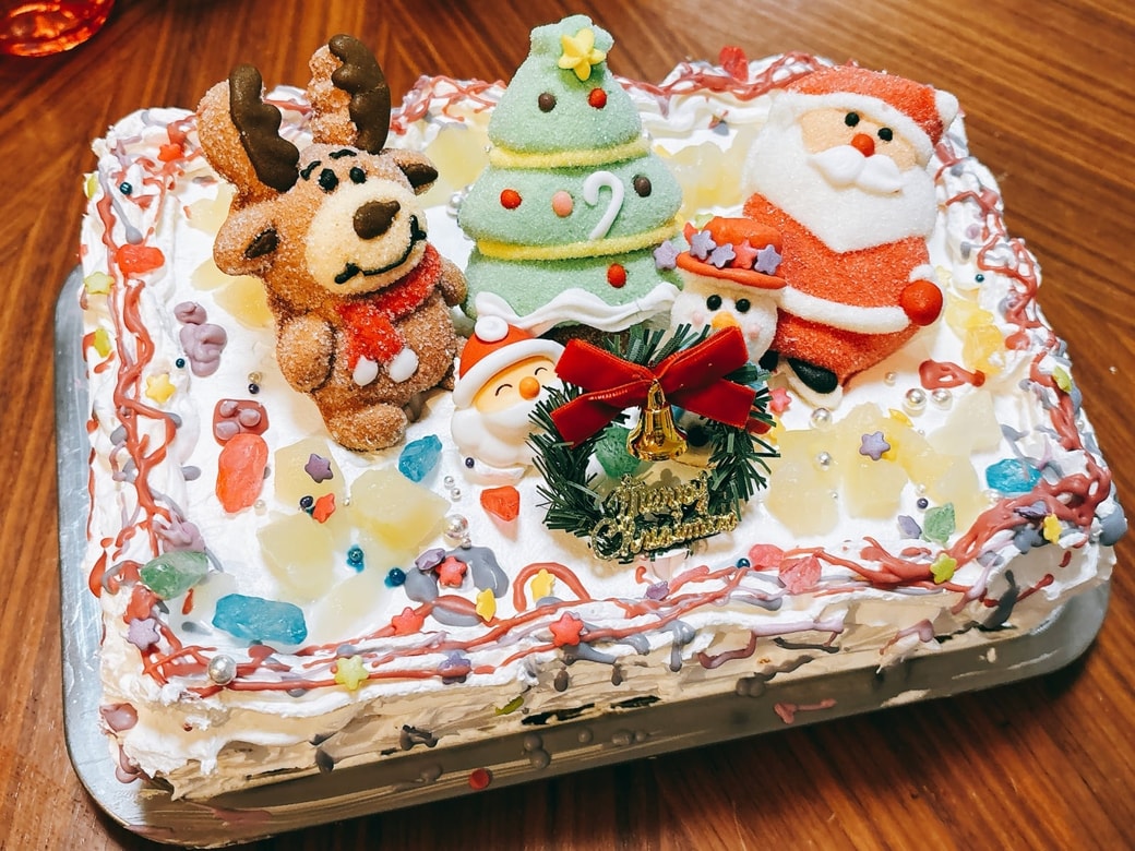 業務スーパーの食材を使用した手作りケーキ