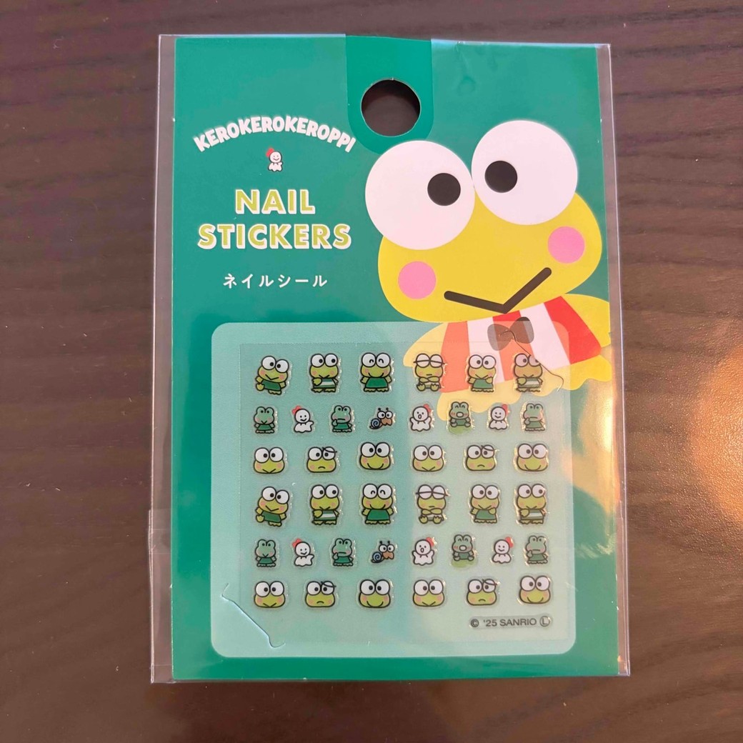 サンリオのネイルシールの写真