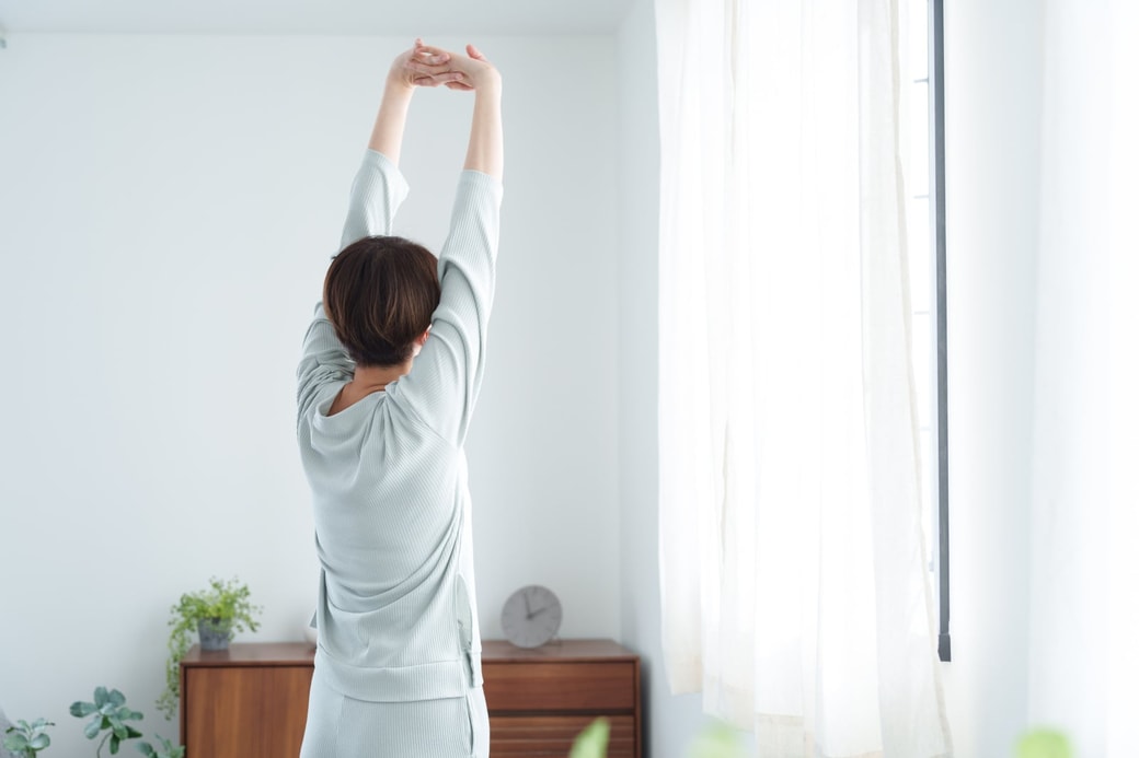 ストレッチする人