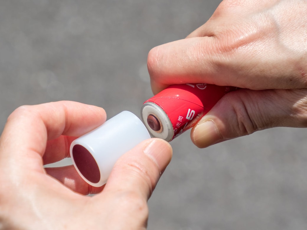 発炎筒の使い方