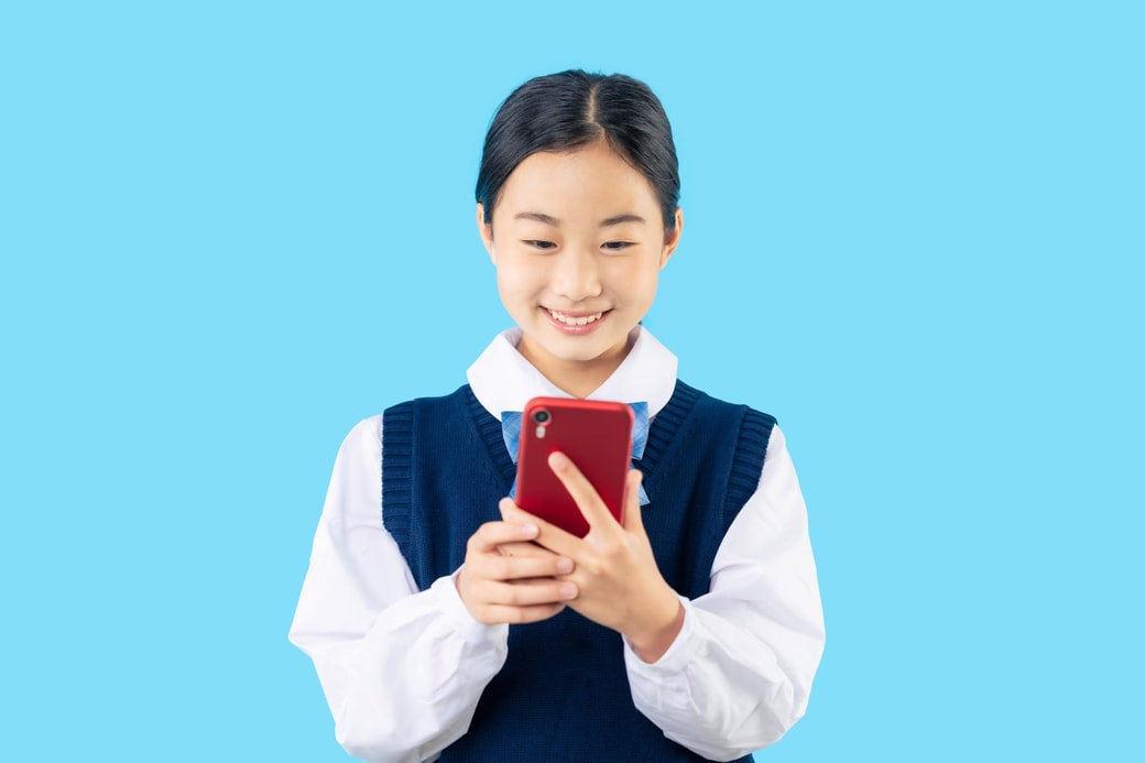 電子マネーを使う子ども