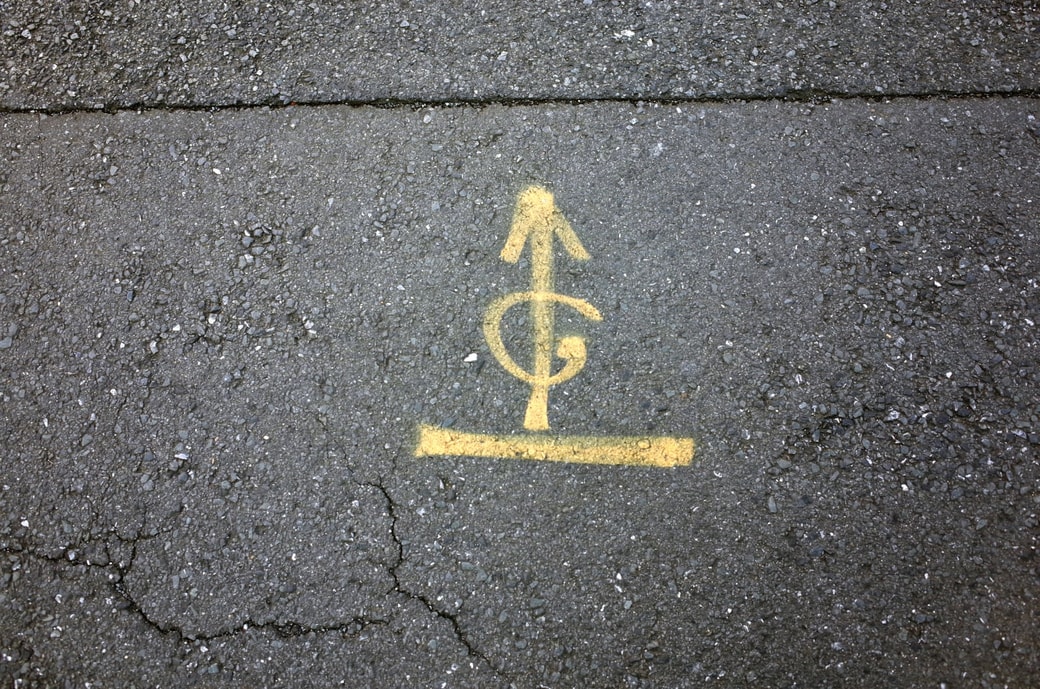 道路に直接書かれたGマーク