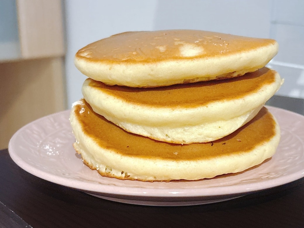 ふんわり焼きあがったホットケーキ
