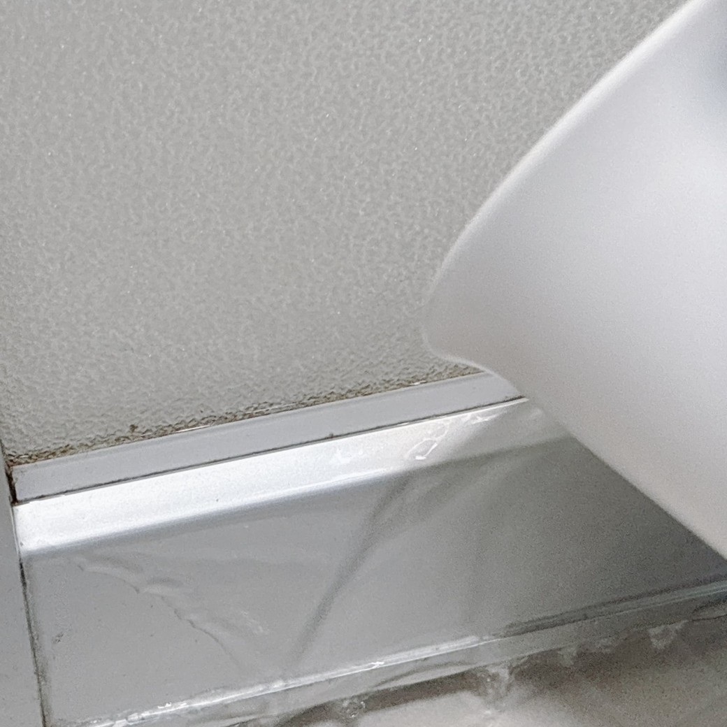 汚れとクエン酸を水で洗い流す