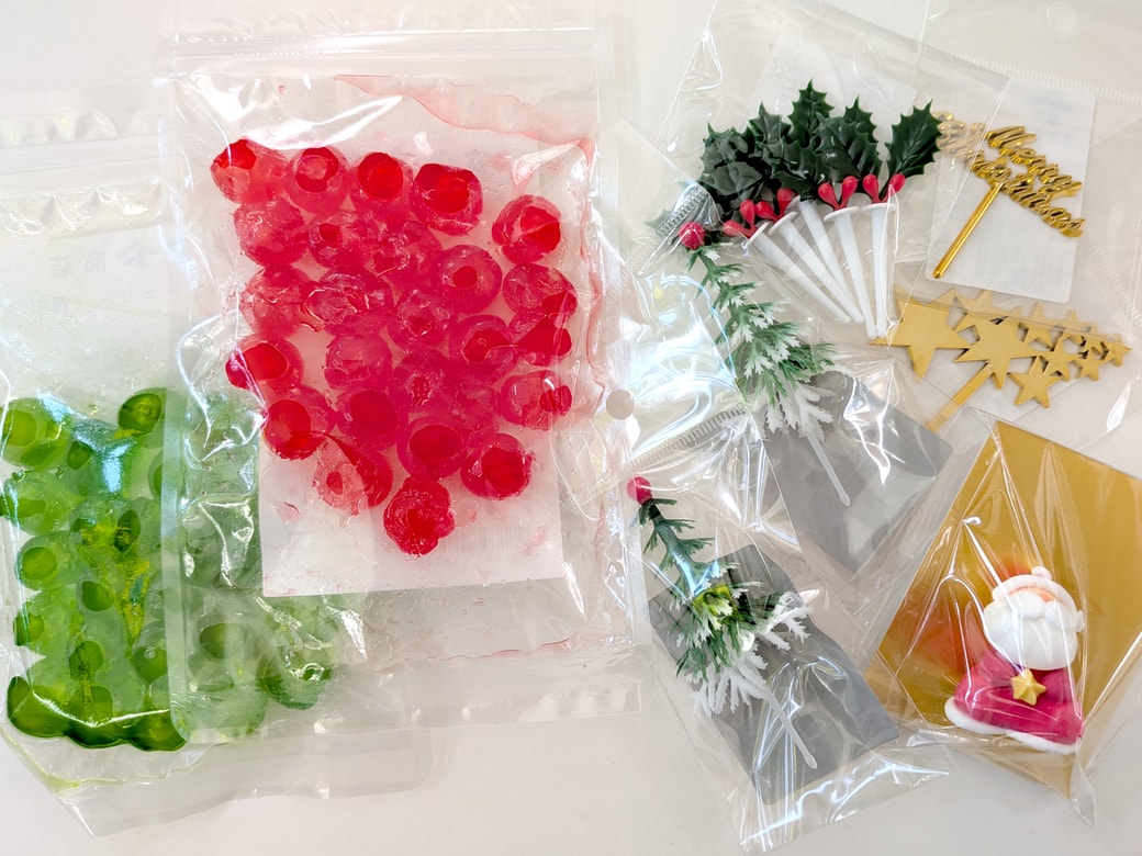 ドレンチェリー、ヒイラギのピック、モミの木のピックなど