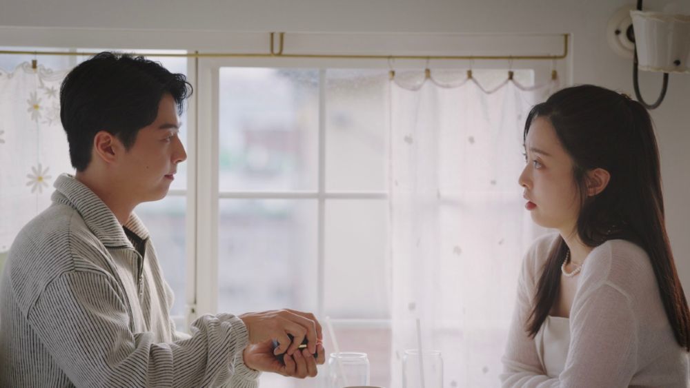 『プロフィール画像を更新しました〜彼女の恋愛事情〜』 ©2024 by Watcha, Inc.All rights reserved. U-NEXTにて独占配信中