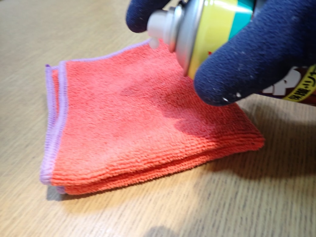 家具ワックスを使用