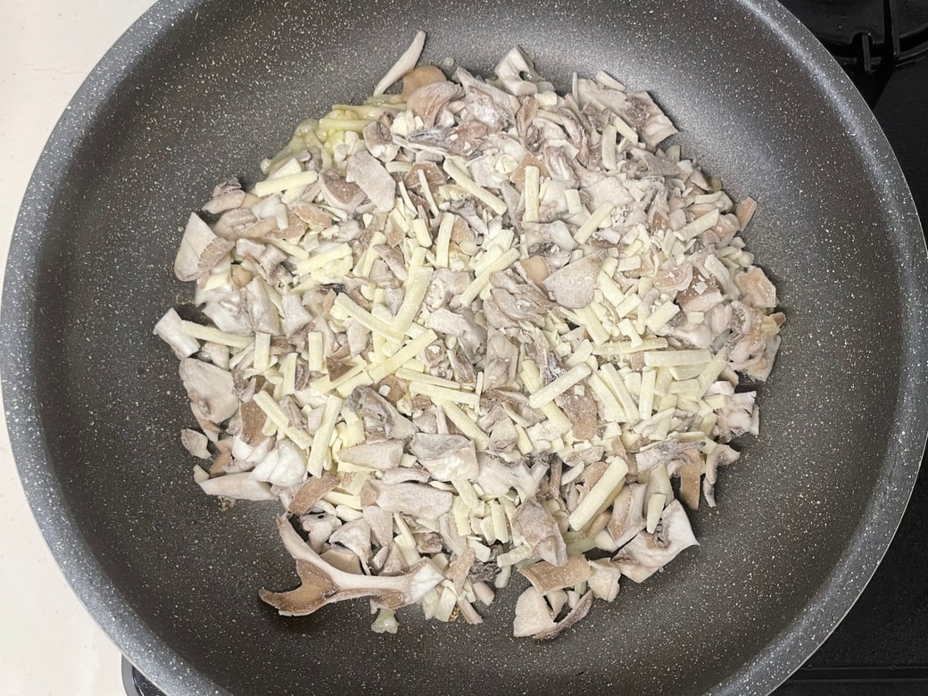 舞茸のチーズペッパー焼き