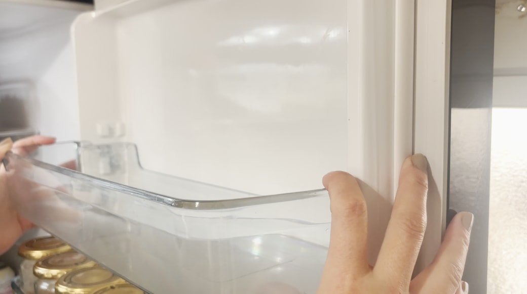 ドアポケットを取り外す