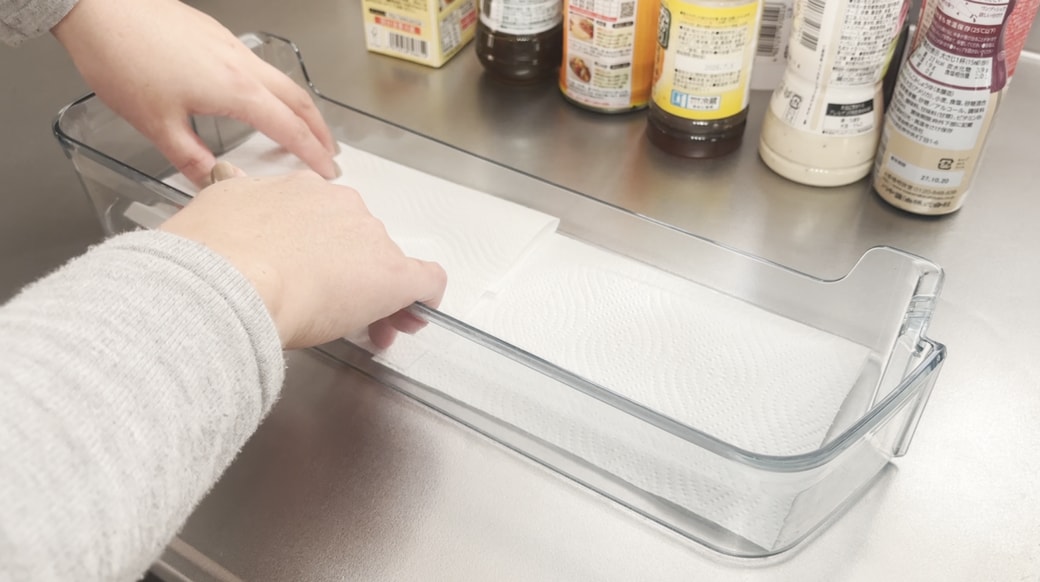 キッチンペーパーを敷く