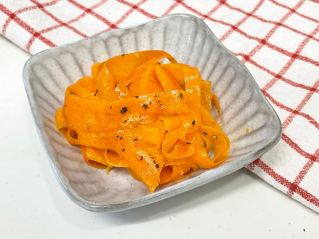 にんじんたっぷりサラダ