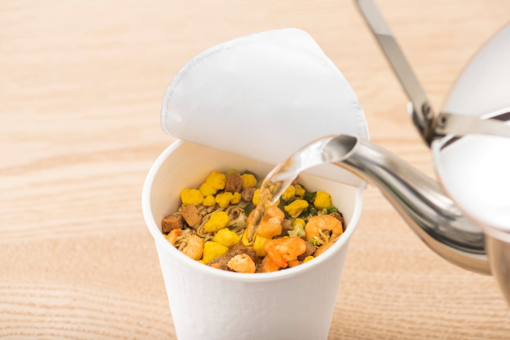 カップタイプの食品