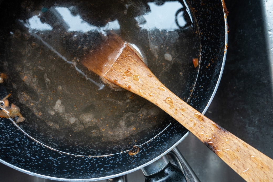 NG③調味料や汁を残した後、そのままにする