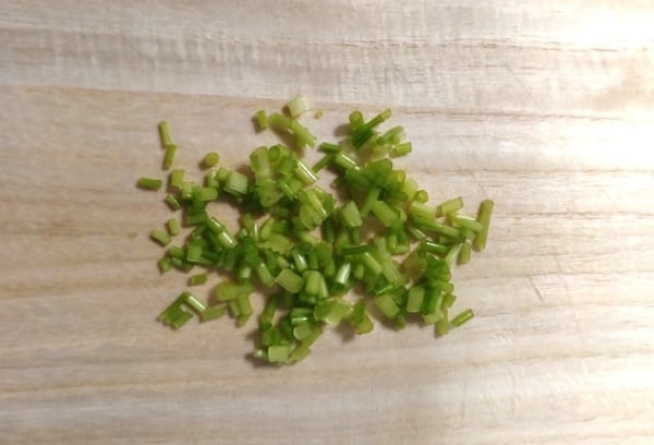 刻んだ三つ葉の茎