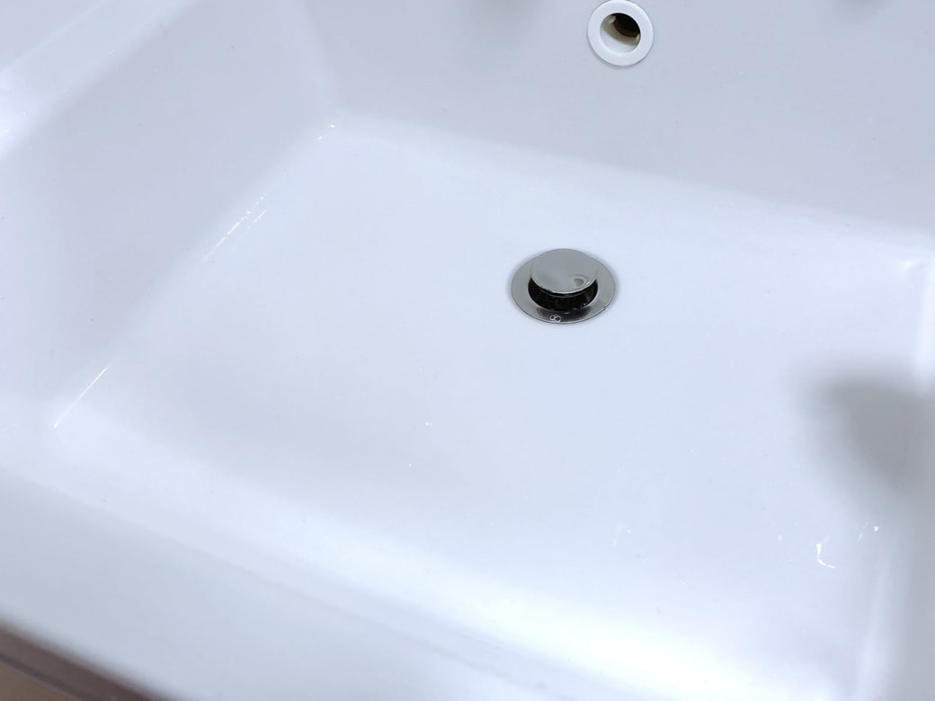 掃除後の洗面ボウル