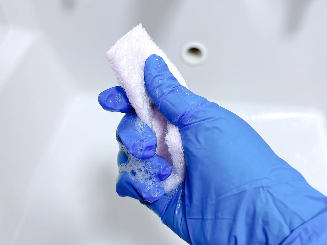 軽く揉むと泡立つ