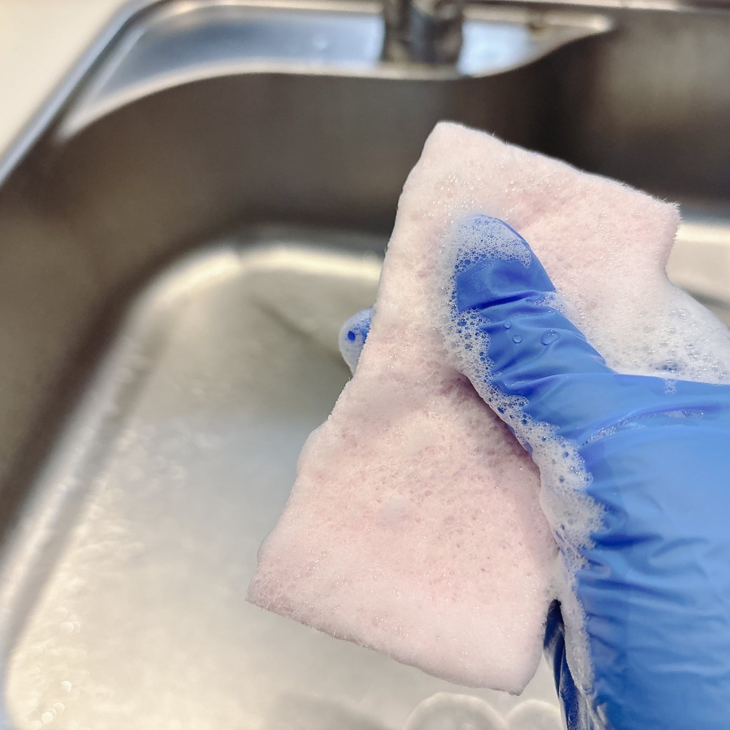 軽く揉んで泡立てる