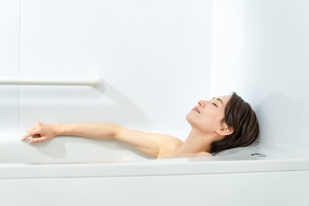 NG②お風呂に入りながら掃除する