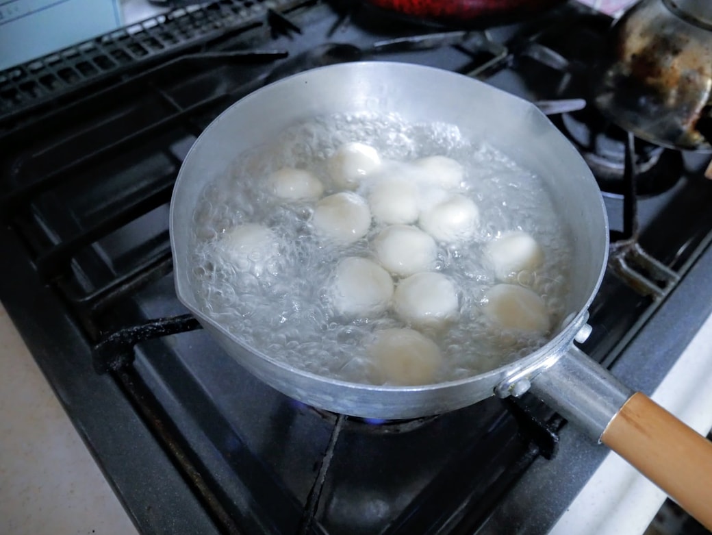 白玉団子が浮いてきたところ
