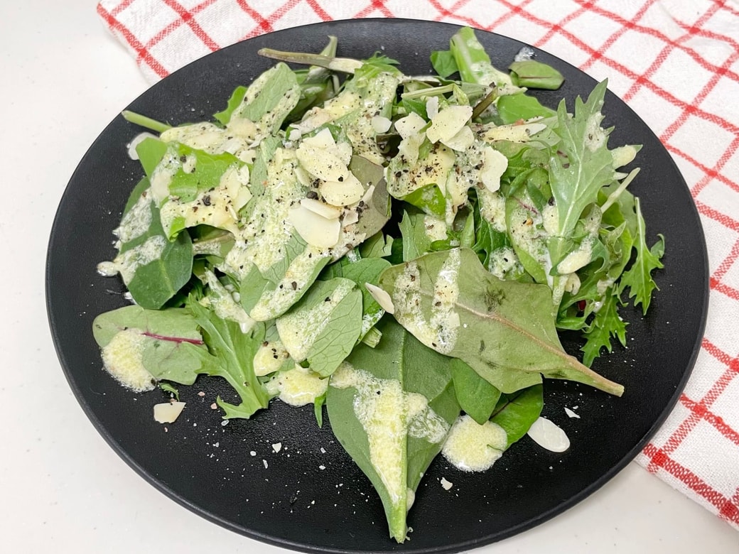 ベビーリーフのシーザーサラダ