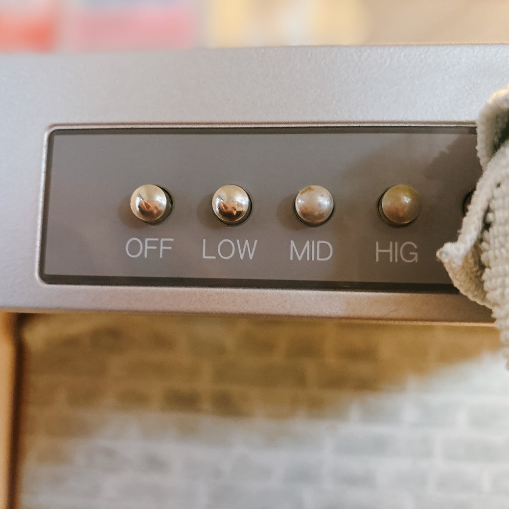 スイッチ部分は念入りに