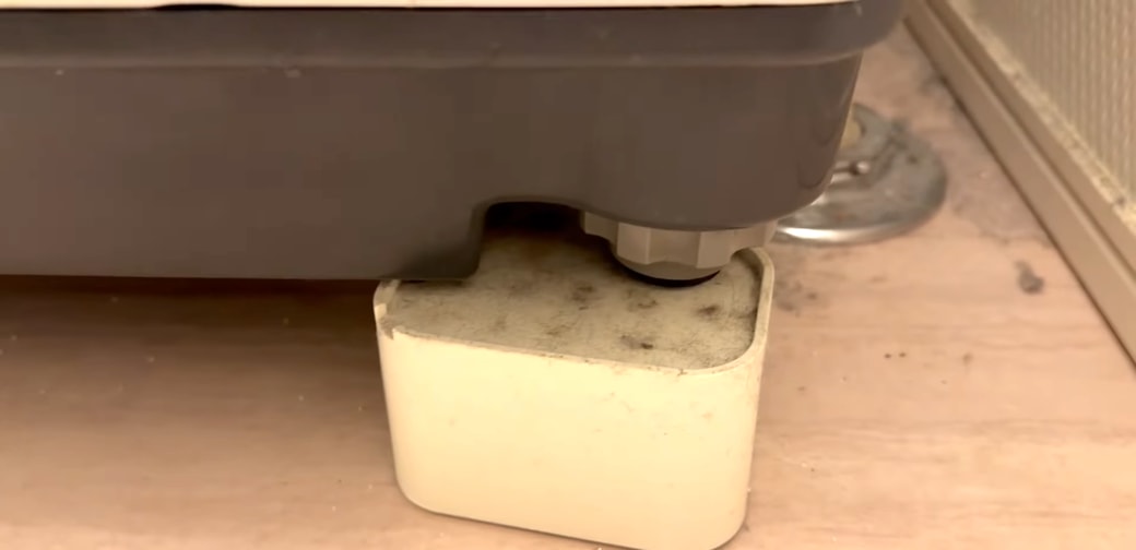 洗濯機の脚