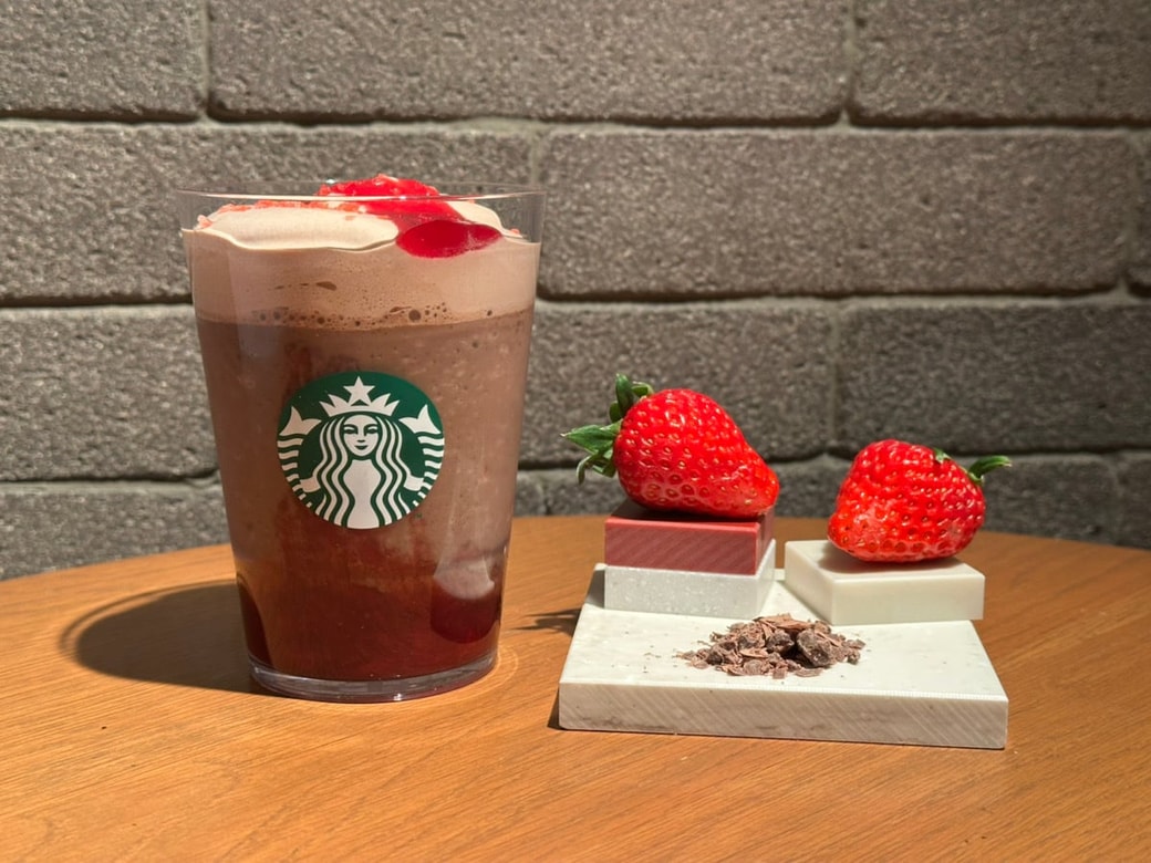カカオ&ストロベリームースフラペチーノ