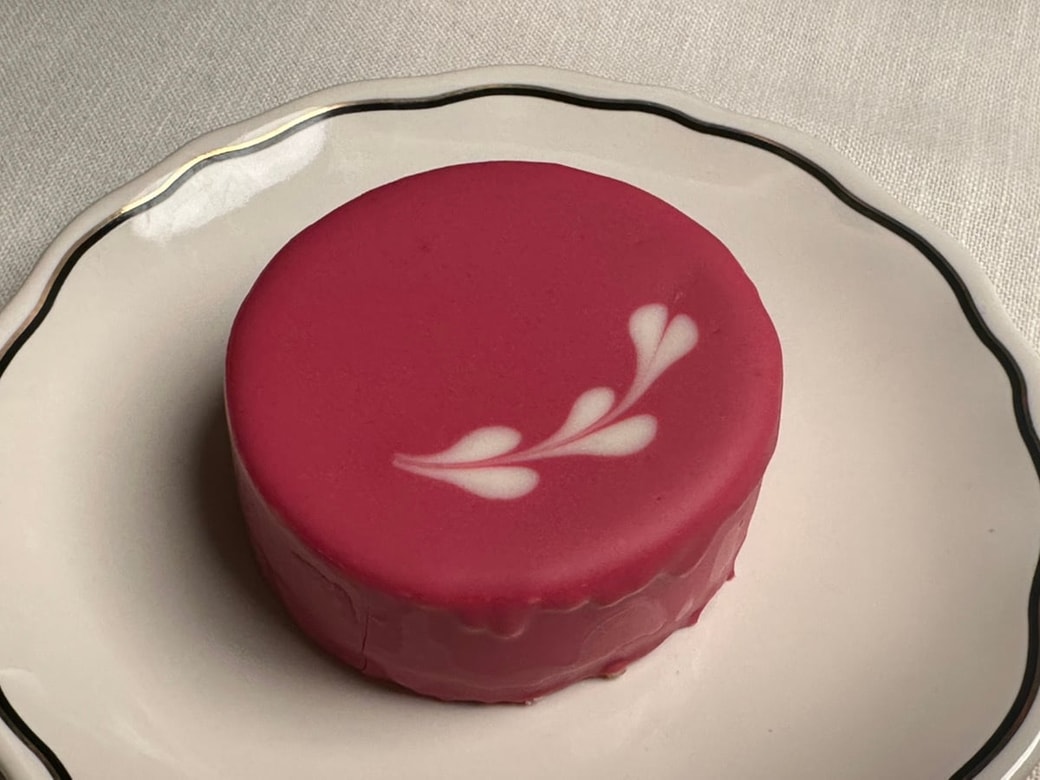 ルビーチョコレートケーキ