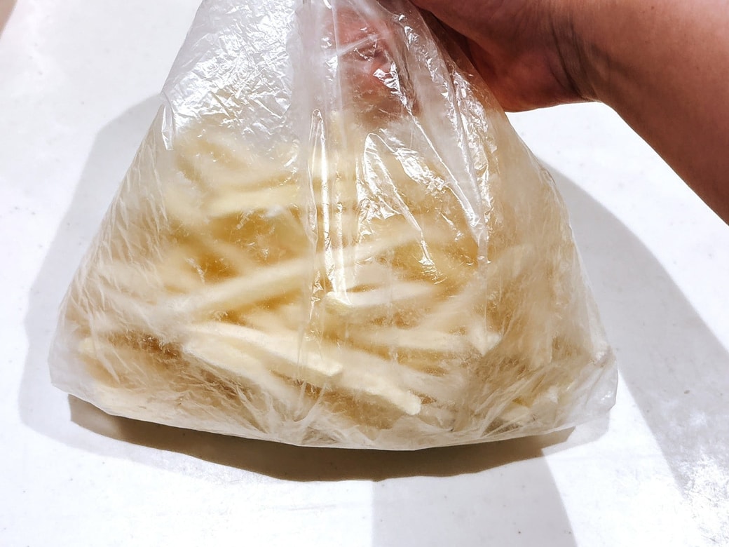 米粉をコーティングする