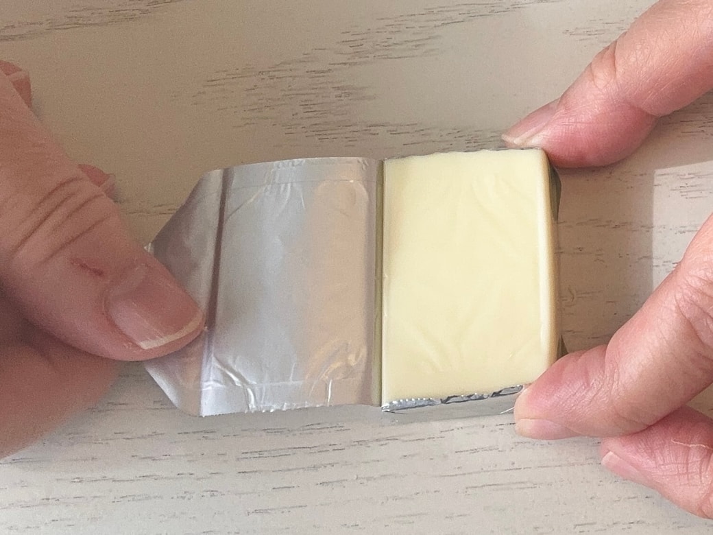 大きな面のアルミがはがれました