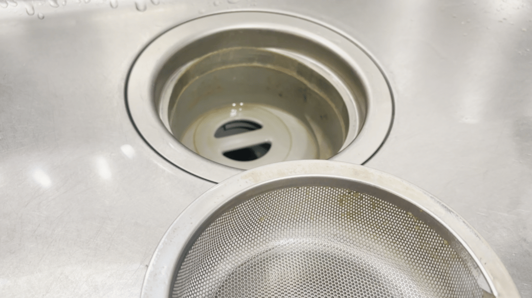 ぬめりが残った排水口