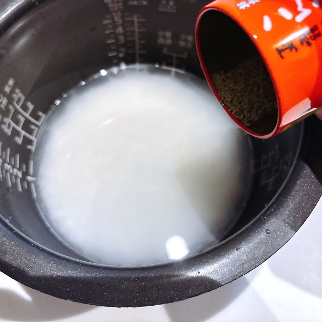 昆布茶を入れる