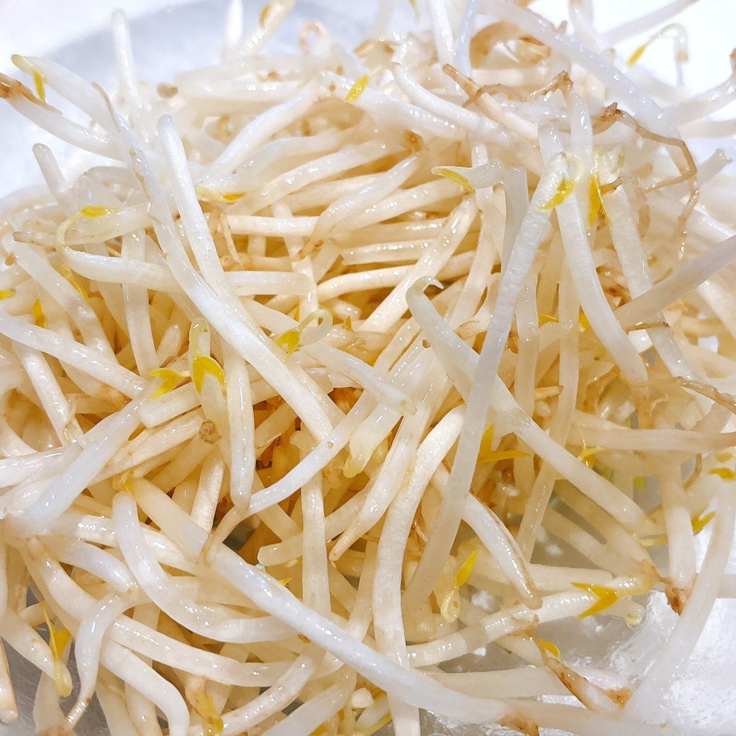 油でコーティングされたもやし