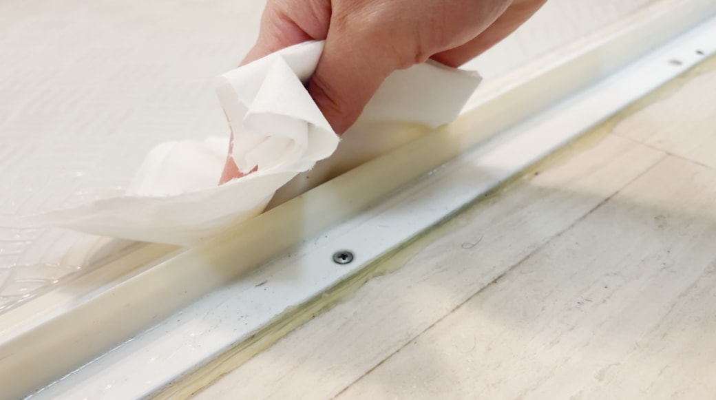 水分を拭き取る